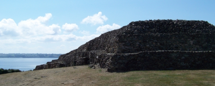 Photo Le Cairn de Barnenez  - voyage Plouezoc'h
