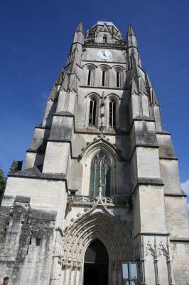 Photo La cathédrale Saint Pierre  - voyage Saintes
