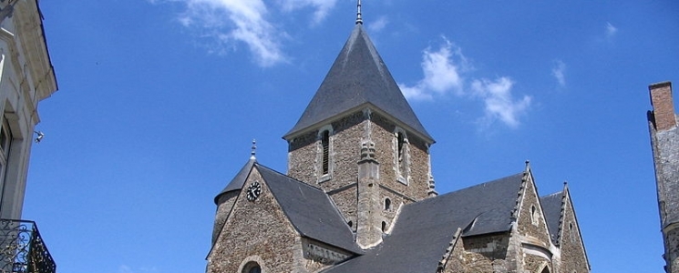 Photo L'église Saint Denis - voyage Saint-Denis-d'Anjou
