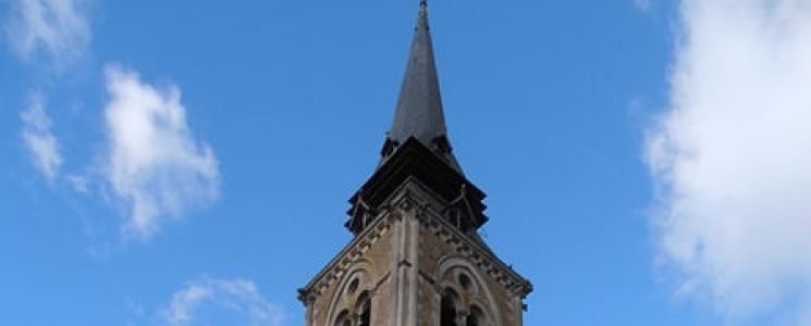Photo L'église Saint Pierre  - voyage Précigné
