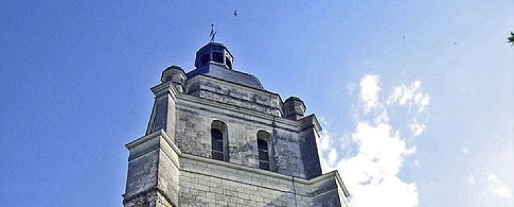 Photo L'église Saint Pierre et Saint Laurent - voyage Baugé
