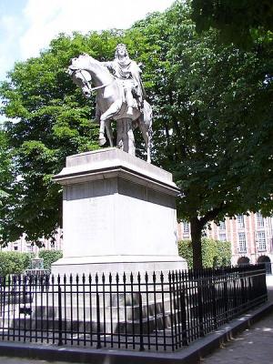 Photo Statue équestre de Louis XIII - voyage Paris