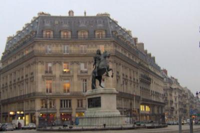 Photo Statue équestre de Louis XIV - voyage Paris